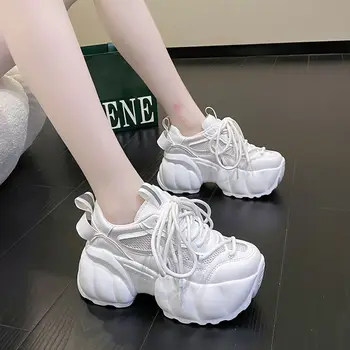 Kadın Platformu Sneakers Deri Rahat Bayanlar Tıknaz Ayakkabı Beyaz Kadın Yüksek Moda Kalın Tabanlı Kama Ayakkabı
