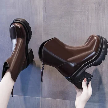 Kadın Kış Ayakkabı Punk Sokak Kalın Topuk Chelsea Çizmeler kadın Yuvarlak Kafa Orta Buzağı Yumuşak Çizmeler kadın ayakkabıları 2023