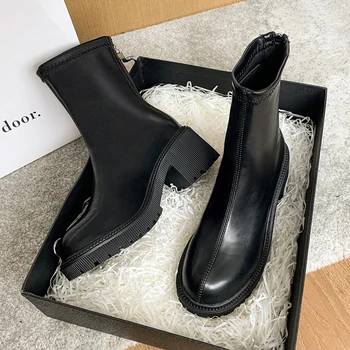 Yeni Lüks Chelsea Çizmeler Yeni Platform Çizmeler kadın ayakkabıları yarım çizmeler Tıknaz Fermuar Kalın Taban Yüksek Topuklu Marka Tasarımcı Botları